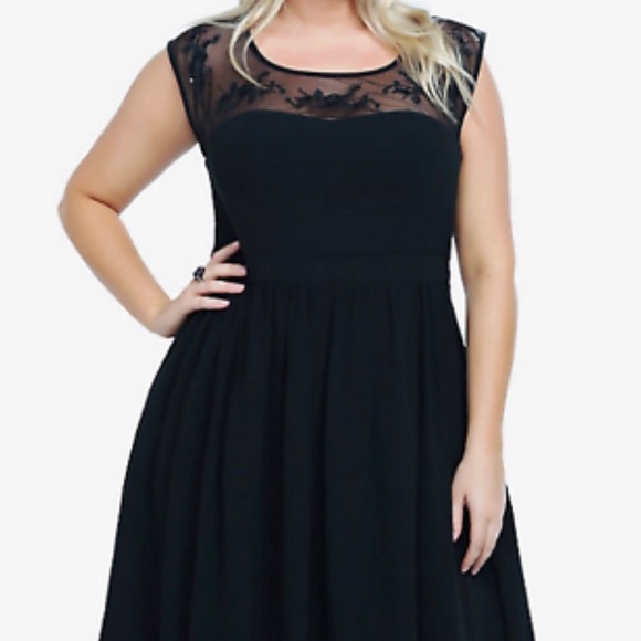 torrid Dresses & Skirts - Beautiful black beaded cocktail dress